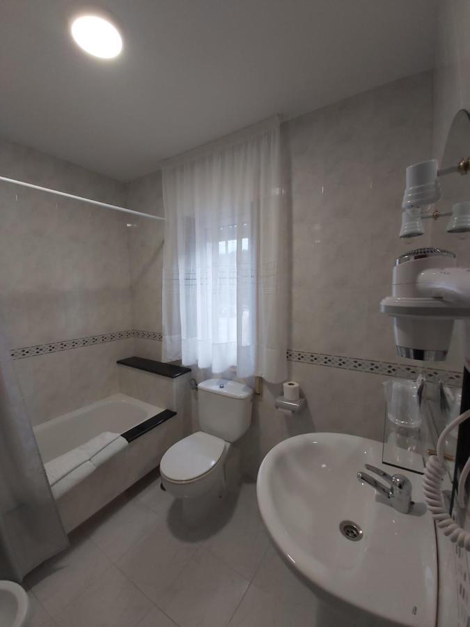 Hostal O Forno Porto do Barqueiro ห้อง รูปภาพ